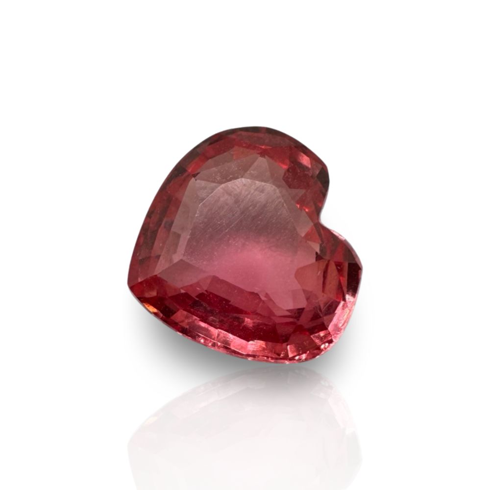 אבן חן ספיר Padparadscha חיתוך לב 4.42 קראט